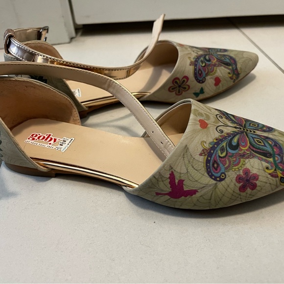 Artistic pointed toe flats - Picture 2 of 4